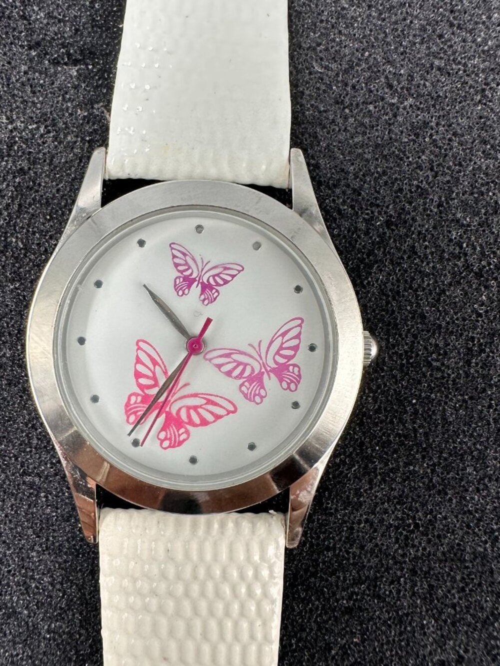 Avon Watch Women Silver Tone Pink Butterfly Dial White Leather Band New Battery